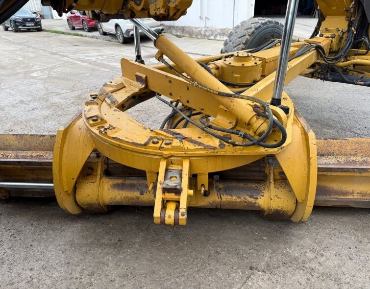 CATERPILLAR 140M AWD 6x6